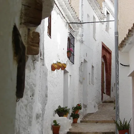 Sierra De Segura Apartahotel *